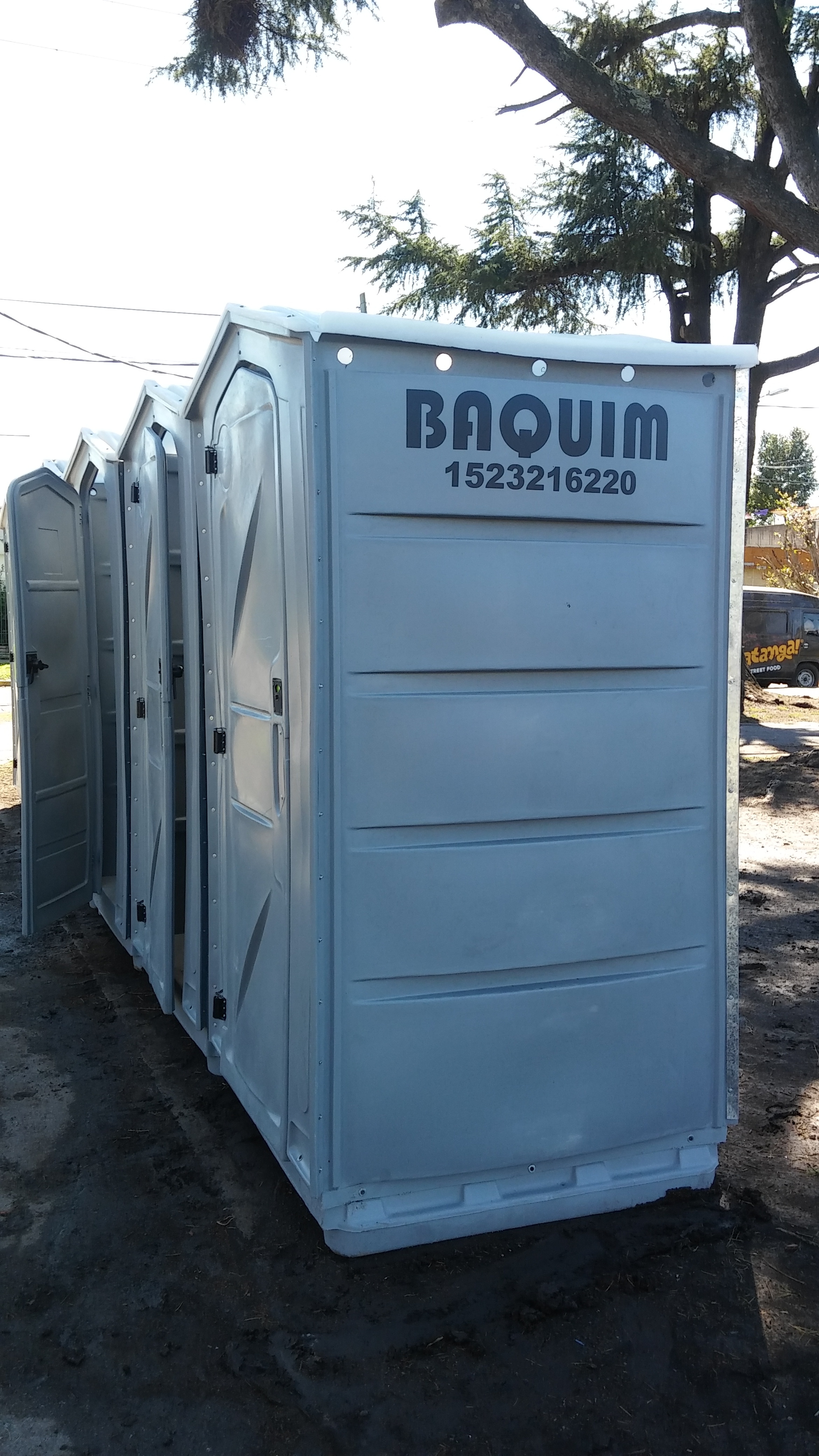 Baño en evento